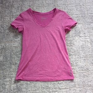 Reebok V-Neck Pink Tee Size Small
